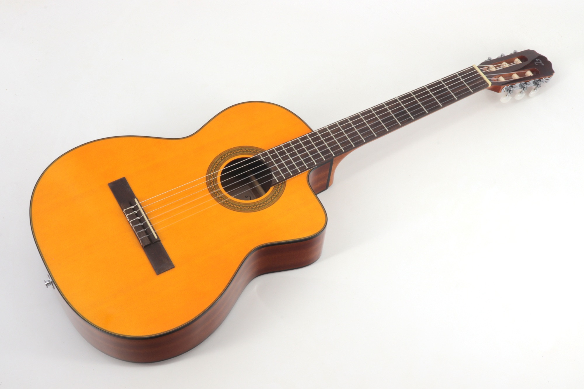 VIOLÃO TAKAMINE ELÉTRICO NYLON GC1CE