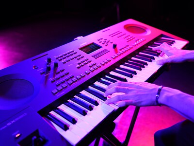 Teclado Yamaha PSR SX620 Arranjador Work ...